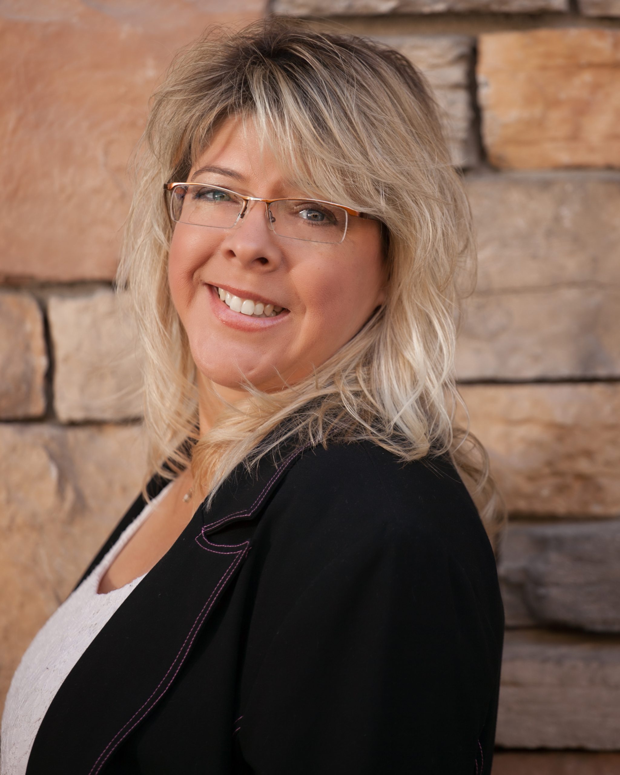Lori Vavra